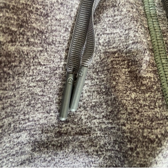 Lululemon Final Play Crop EUC size 12 - Picture 9 of 9